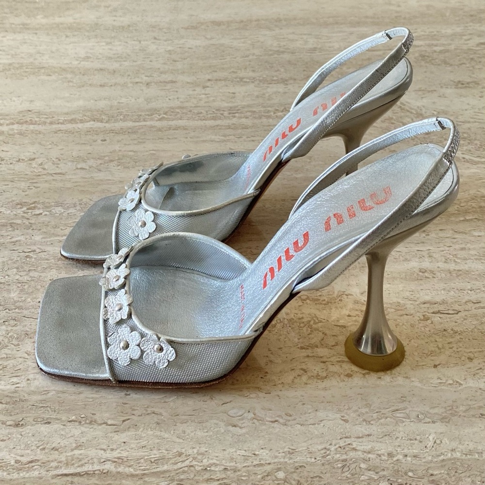 Vintage Miu Miu Mesh Daisy Slingback Sandal Heels - Picture 3 of 9